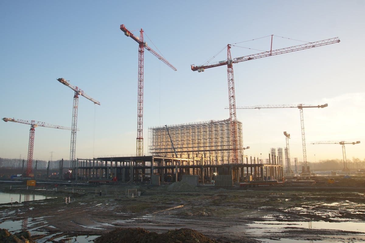 Commercial construction scaffolding and formwork