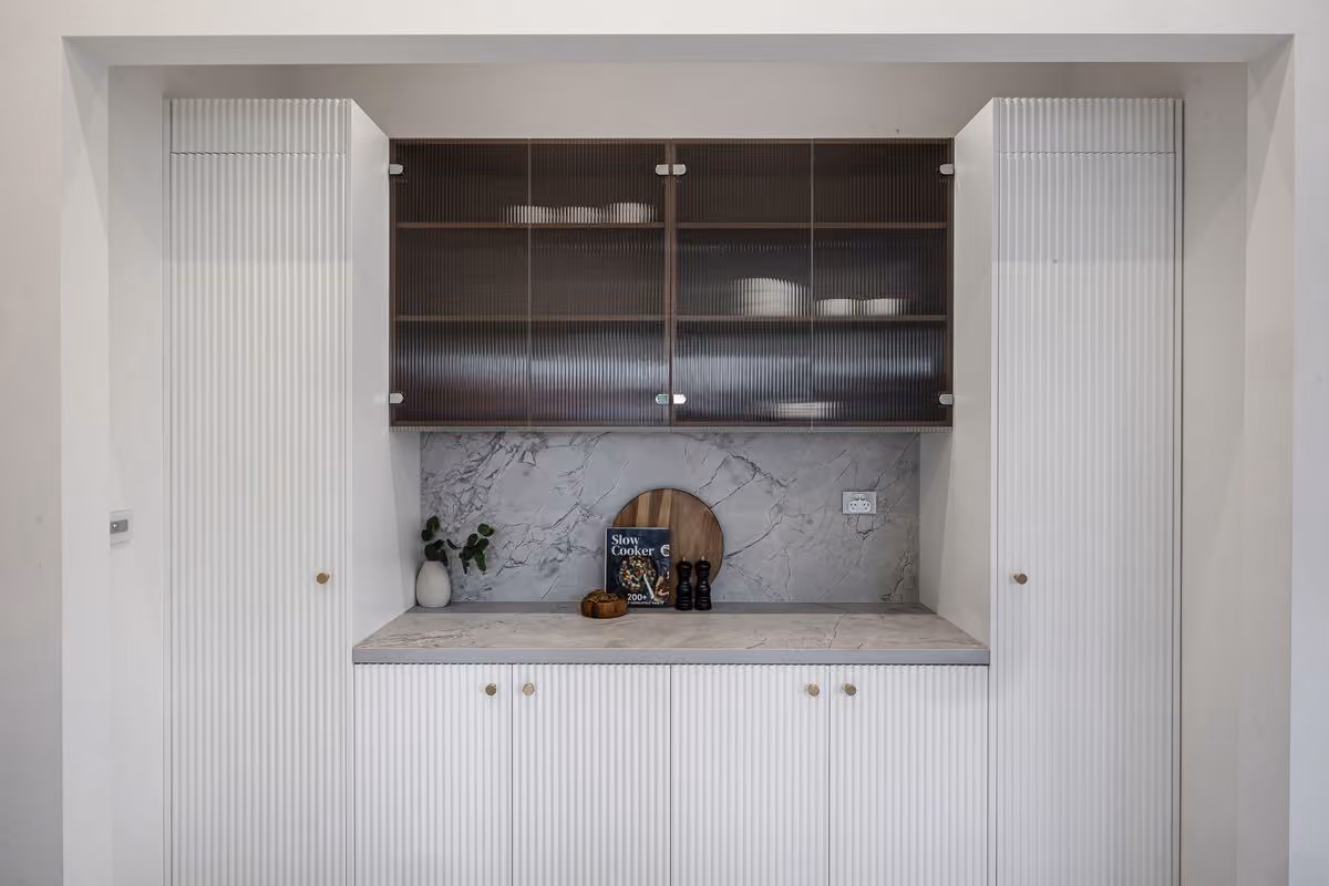 Walk-in pantry in Buildana duplex