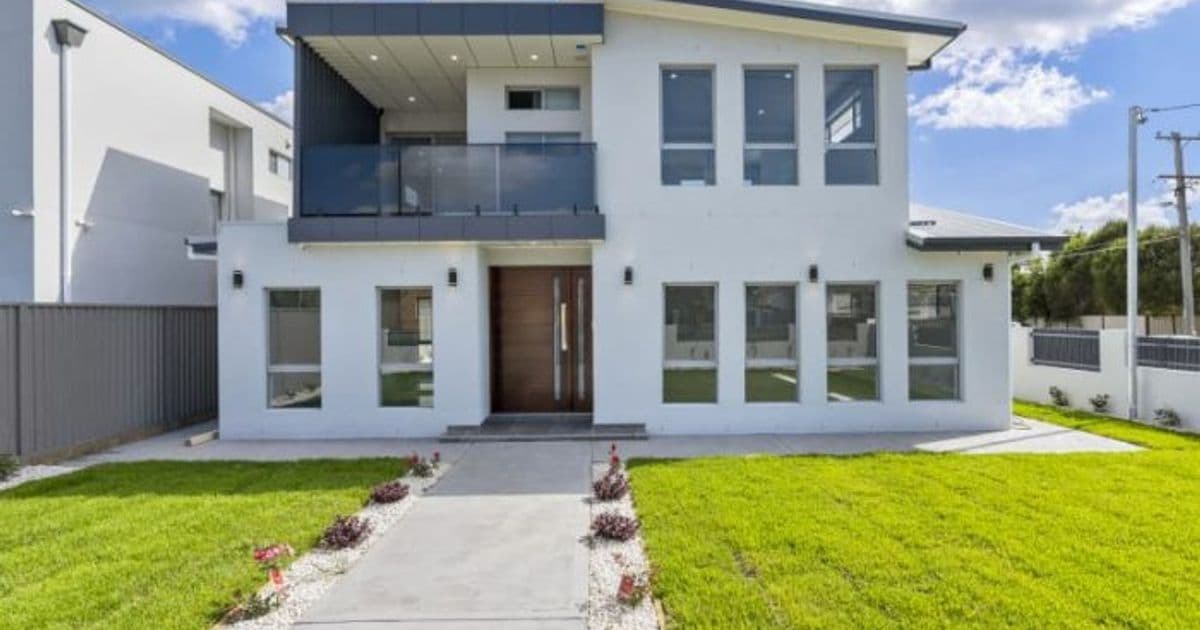 Should You Build in Sydney Right Now? The Honest 2026 Answer on Rates and Deposit Schemes